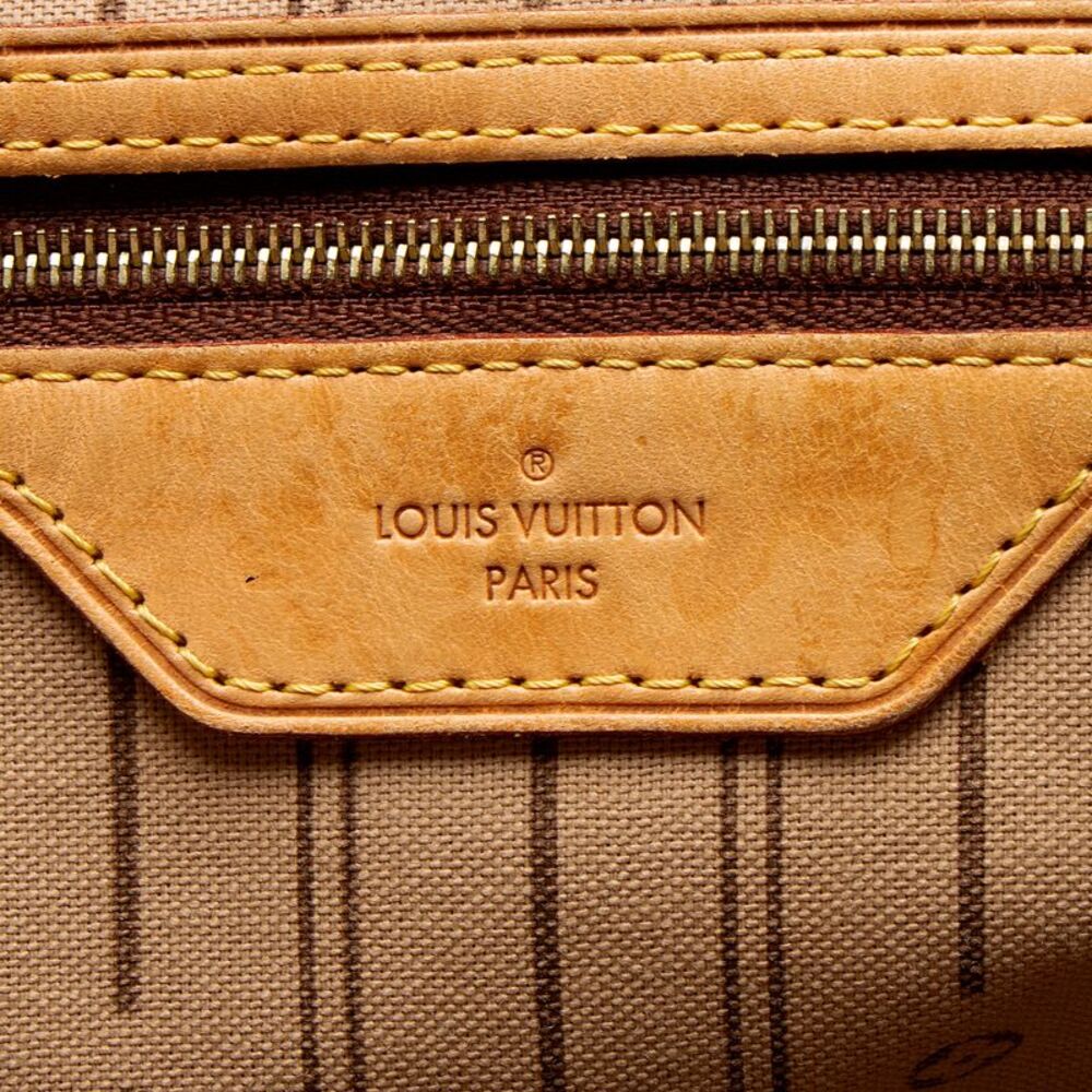Louis Vuitton Monogram Canvas Delightful MM Shoulder Bag - Picture 8 of 16